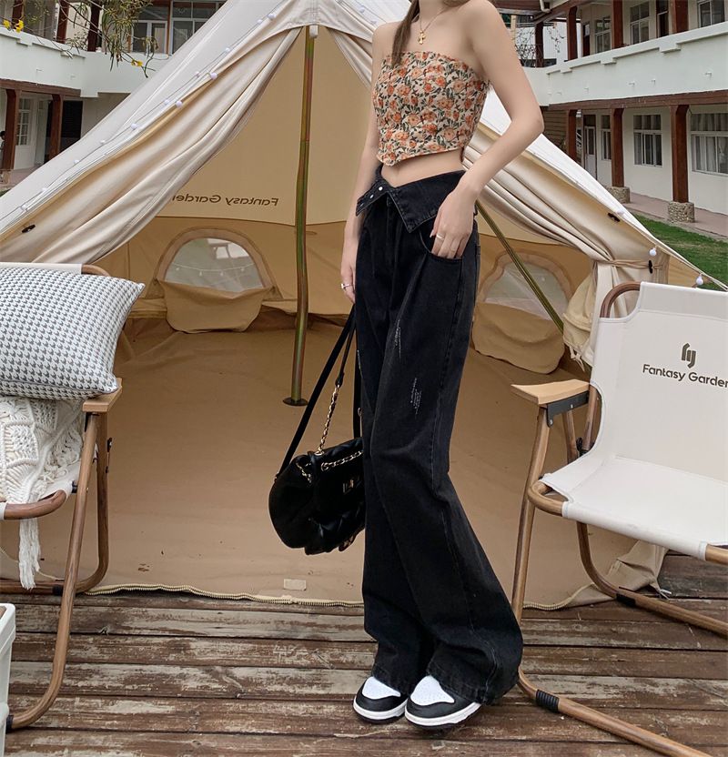 Pantaloni a gamba larga in denim a vita alta americani per donna, caratterizzati da un design piccolo che accentua una vestibilità aderente._voghion.com