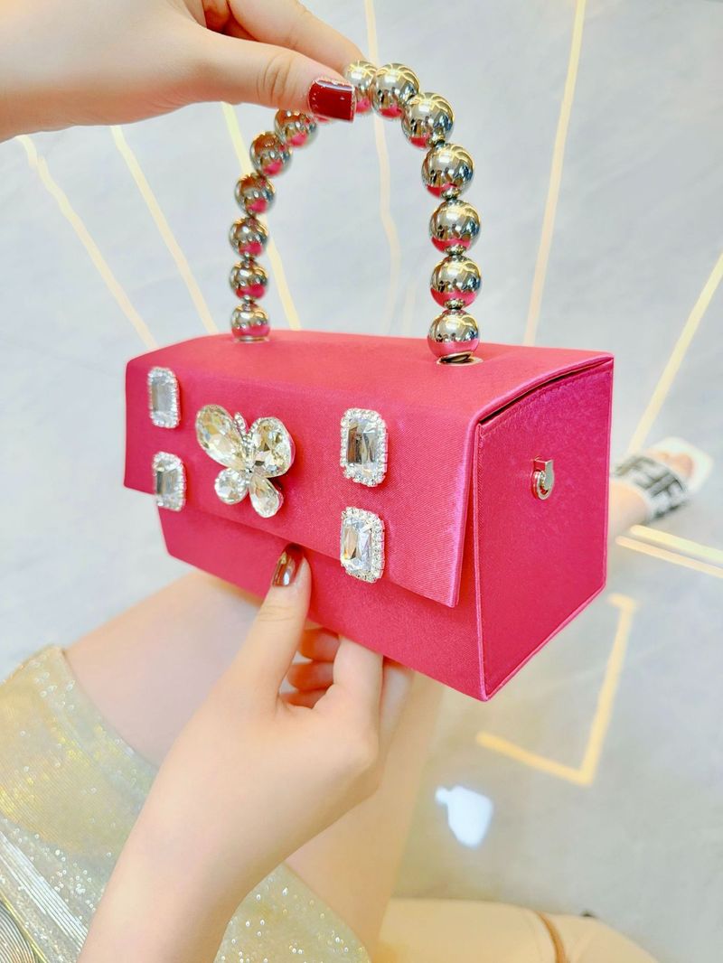Borse da sera da donna Borsa a mano con diamanti incastonati a farfalla Borsa a mano con diamanti Piccola borsa quadrata da banchetto in raso di seta Borsa a tracolla per cena_voghion.com
