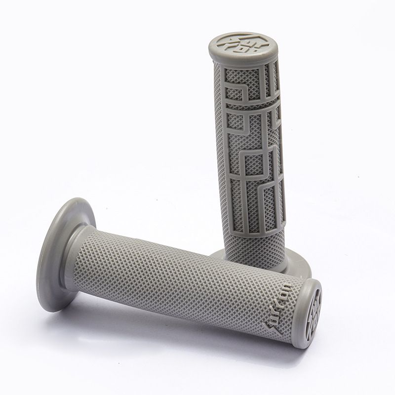 Puños universales de goma premium para manillar de motocicleta: cómodos y antideslizantes para un mejor control y menor fatiga (grises, diseño sin núcleo)._voghion.com