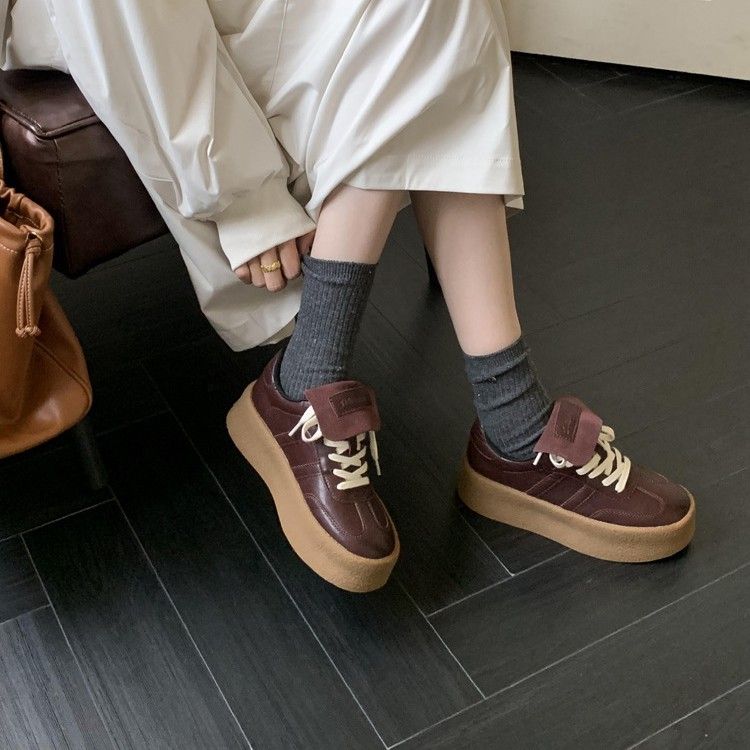 Forrest Gump Sneakers für Damen 2024 Neue Frühjahrs- und Herbstsaison Board Casual Dicke Sohlen Weiches Leder Weiß Runde Zehe_voghion.com