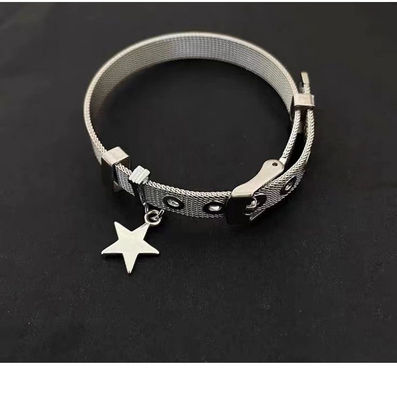 Bracciale impilabile regolabile con ciondolo a forma di stella Y2k, dolce, fresco e sexy, in stile millennial, con design di nicchia, in acciaio al titanio, per coppie._voghion.com