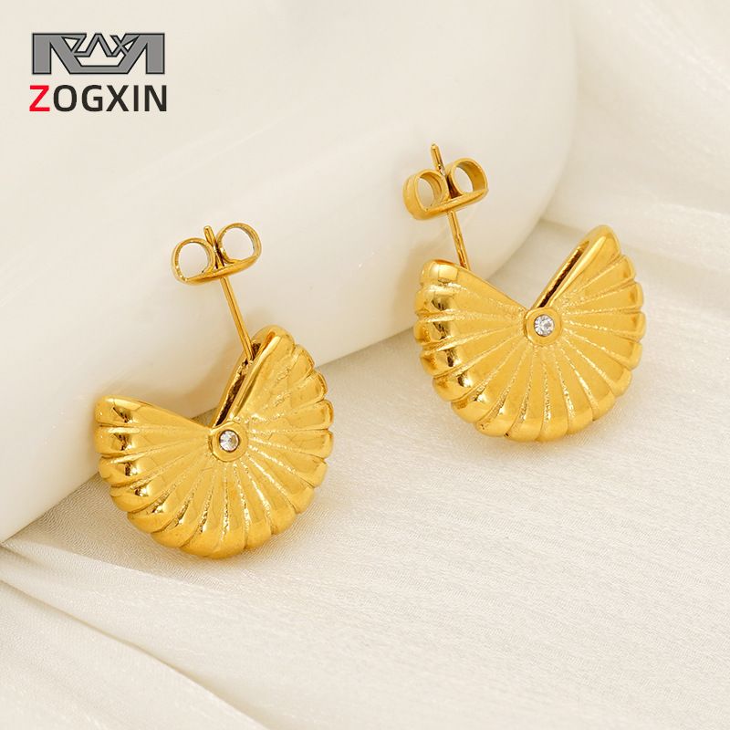 Fashion Simple Stainless Fan-shaped Geometric Vertical Stripe Design Sense Inlaid Diamond Titanium Steel Gold-plated_voghion.com