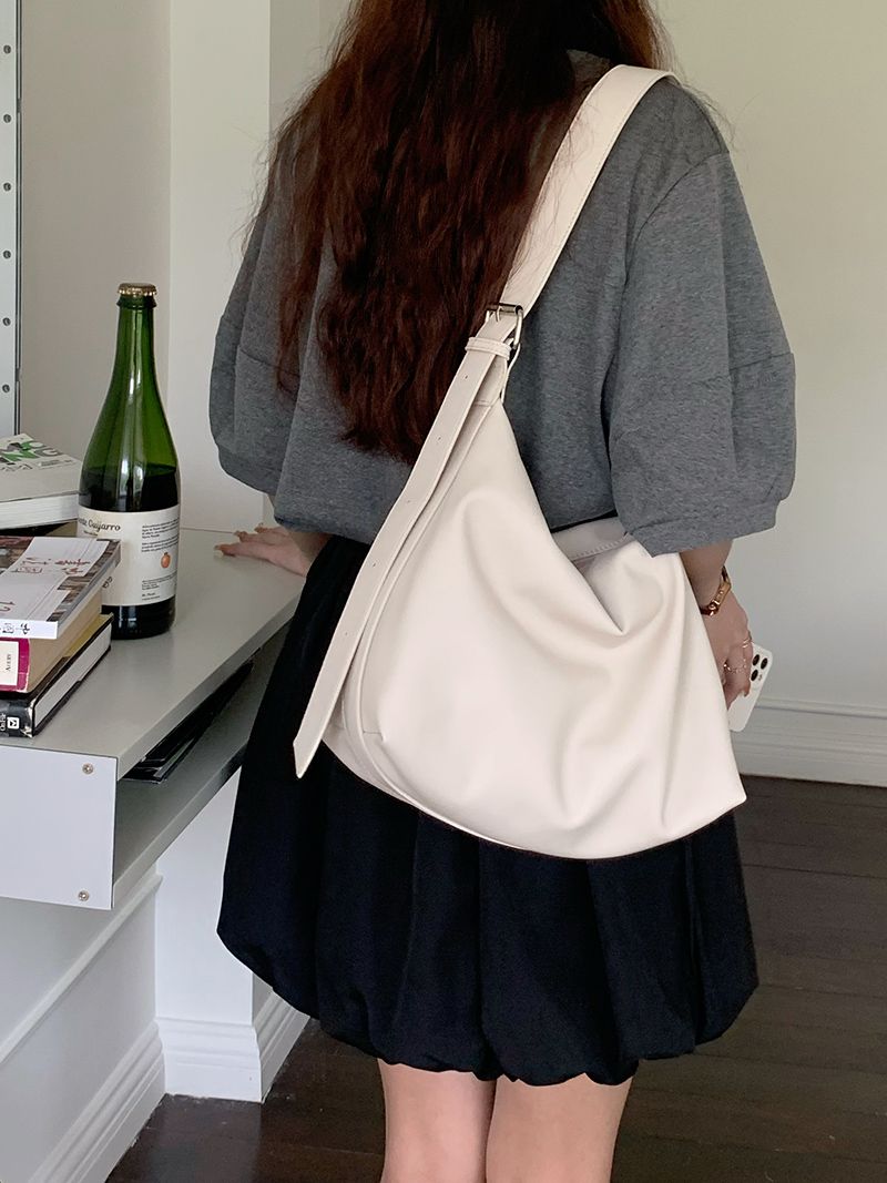 Taschen, Pendler, Freizeit, modische und minimalistische Sommer-Umhängetasche für Mädchen mit großem Fassungsvermögen für berufstätige Frauen 2024_voghion.com