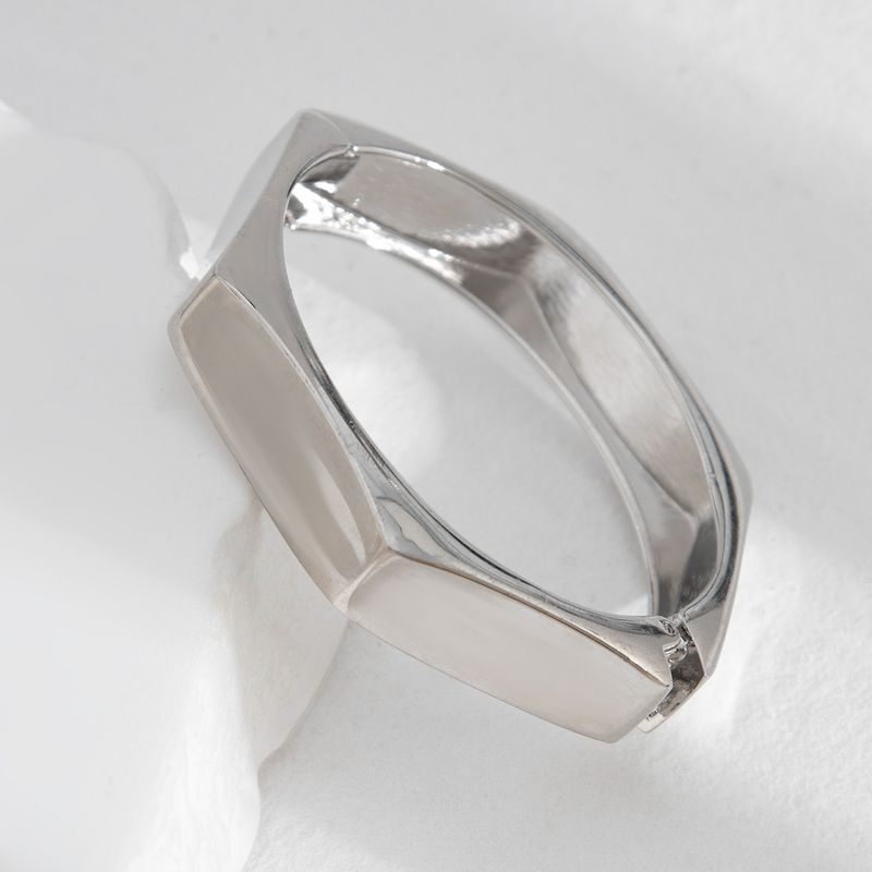 Exaggerated Ins Metal Smooth Thread Stacked Personalized Geometric Hexagonal Mirror Bracelet_voghion.com