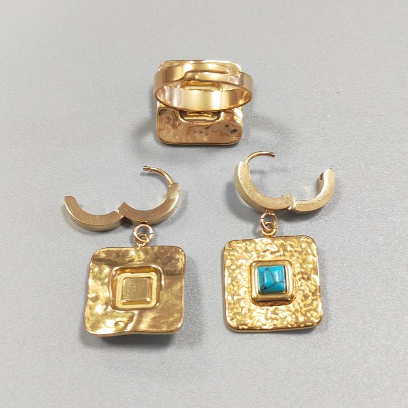 Modisches, dreiteiliges Schmuckset aus Titanstahl mit türkisfarbenem, quadratischem Anhänger_voghion.com