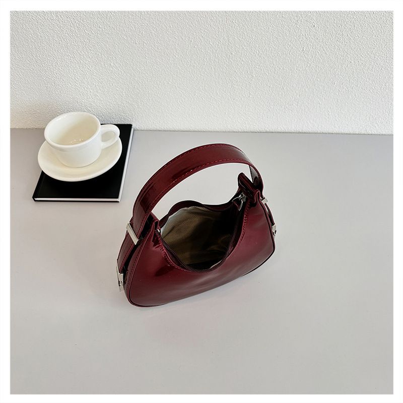 2024 New Handheld Crescent for Women's Summer Luxury, Versatile Underarm B, Fashionable and Casual Commuter Shoulder_voghion.com