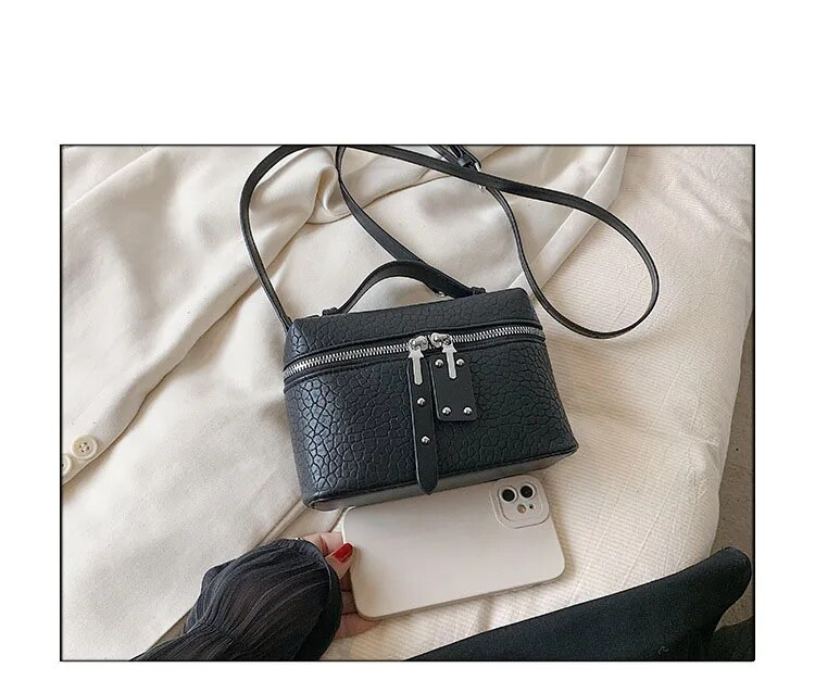Borsa da donna 2023 nuova moda coreana una spalla a tracolla piccole borse quadrate borse da festa da donna eleganti personalizzate_voghion.com