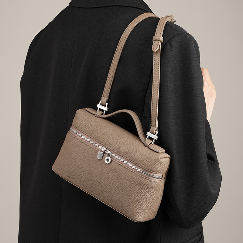 Borsa a tracolla piccola da donna in vera pelle di vacchetta LP19 Lunch, stile Gigi, 2025, con tracolla a mano_voghion.com