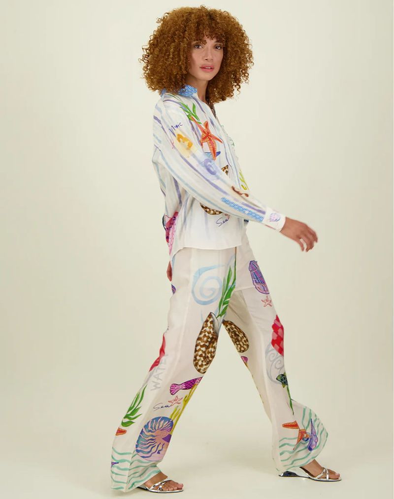 Nuovo set di due pezzi con camicia e pantaloni casual personalizzati con stampa graffiti in raso 2024_voghion.com