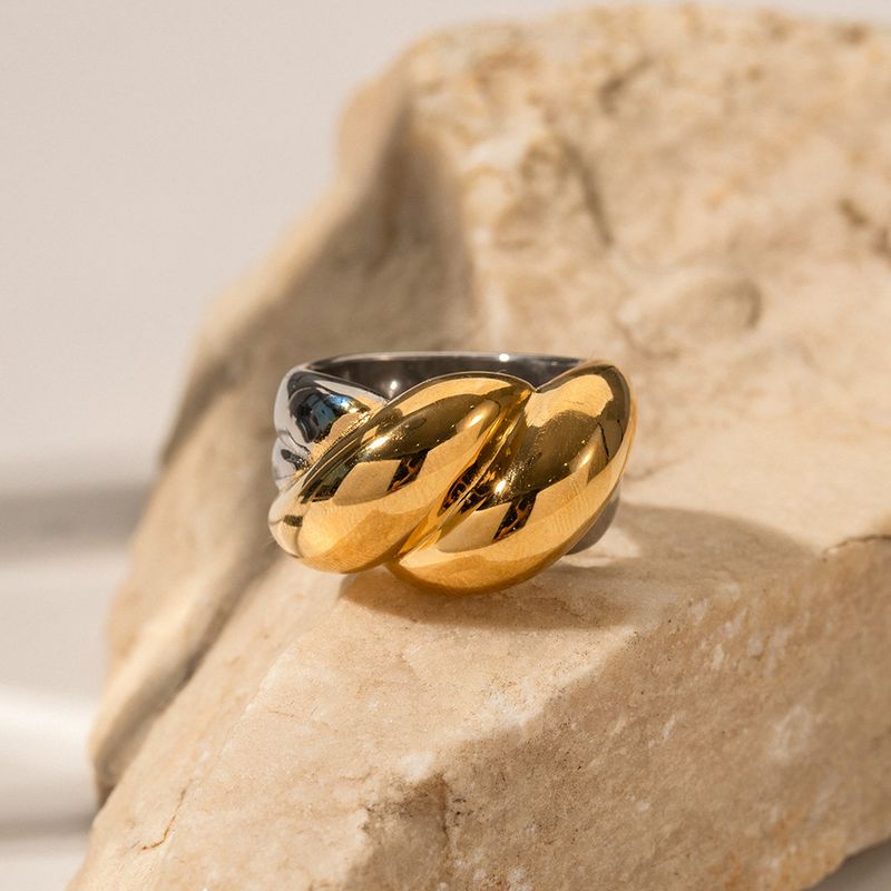 INS Network Red Tide Flowing Stainless Steel Gold and Silver Colored Thread Ring Fashion Non fading Jewelry_voghion.com