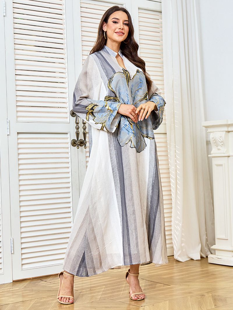 Elegantes besticktes Abaya-Kleid mit Blumenapplikation – Locker sitzendes Langarm-Maxikleid für Damen, atmungsaktives Polyester, Beige (S-XXL)_voghion.com