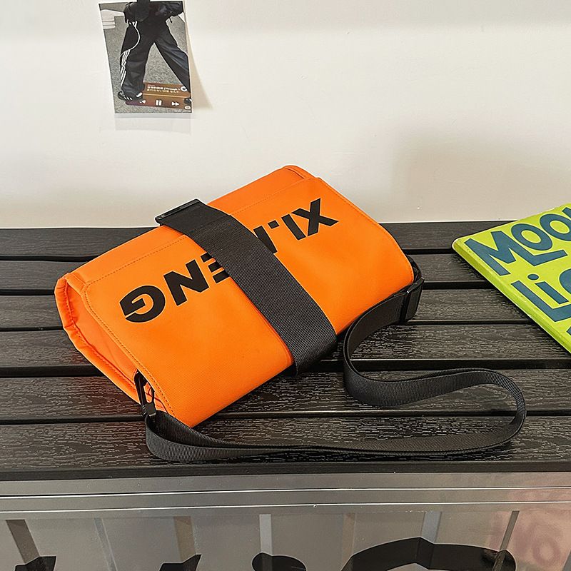 Paar Taschen Frauen Sommer Neue Casual Mode Einfache Schulter Strukturierte Stilvolle Crossbody Pendler Kleine Quadratische Tasche Für Männer_voghion.com