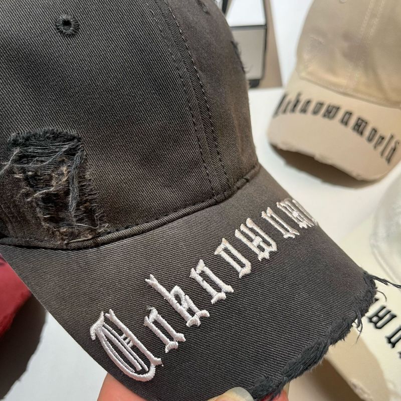 Street Spray farbige perforierte Baseball modische dreidimensionale gestickte Buchstaben, personalisierte Entenschnabelmütze,_voghion.com