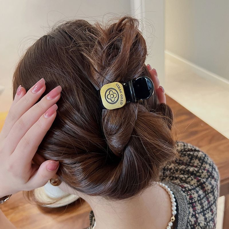 Accessori per capelli con piccola clip per artefatto a coda di cavallo alta di fascia alta, piccola clip per capelli con piastra per testa a polpetta, clip per squalo_voghion.com