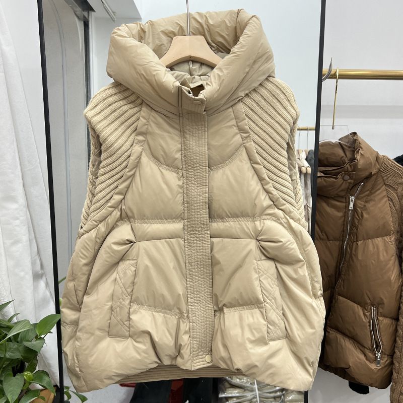 "Damen-Daunenweste mit Kapuze, gesteppte ärmellose Pufferjacke mit Strickbesatz, dicke Winterweste (Schwarz/Weiß//Kastanie/Braun)"_voghion.com