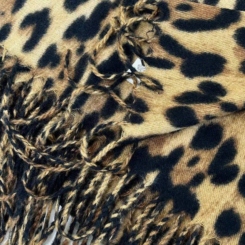 Nouveau châle à pompon en cachemire classique imprimé léopard pour femme, écharpe polyvalente et chaude_voghion.com