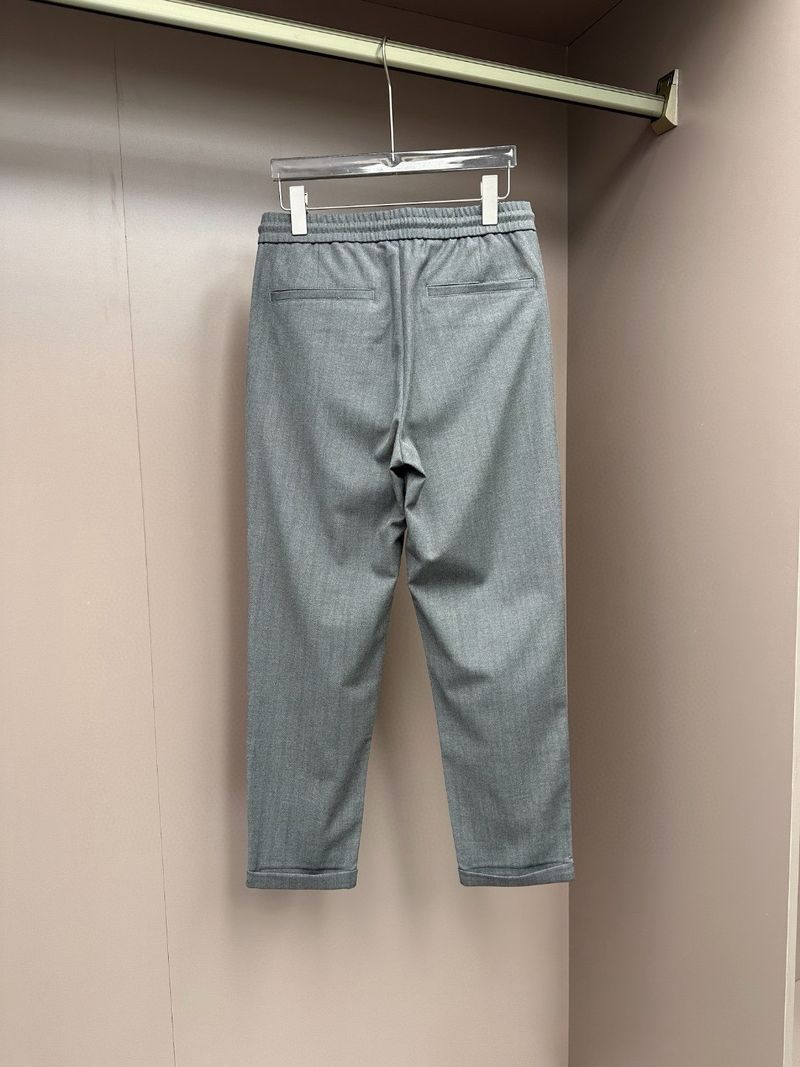 Pantalon habillé homme en laine mélangée à revers, style business casual. Tissu luxueux et performant ! Finitions exceptionnelles._voghion.com