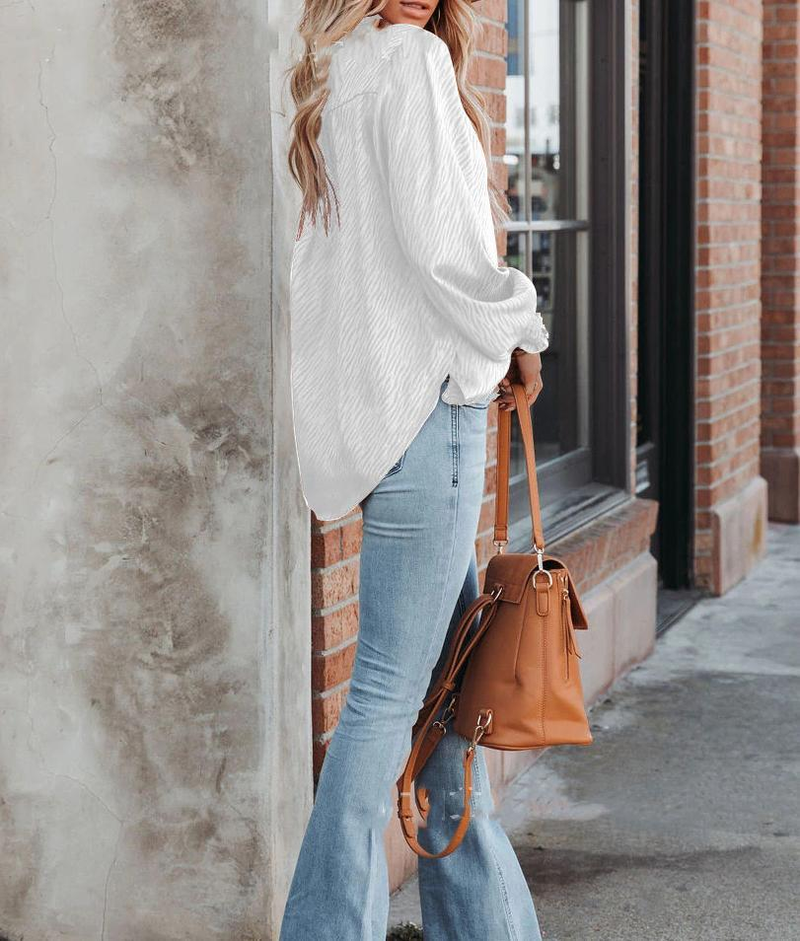 Camicia da donna a maniche lunghe con lanterna e risvolto con motivo zebrato_voghion.com