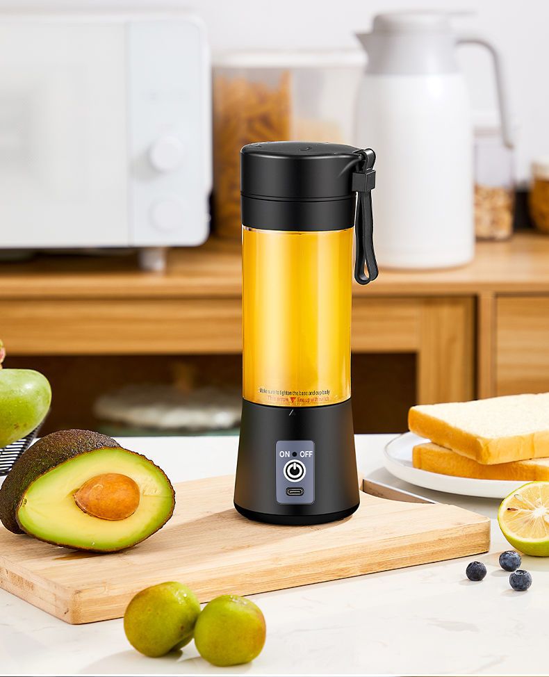 Chuman Juicer Household Small Portable Electric Maker Mini Juice Multi-Functional Fruit Juicing Cup_voghion.com