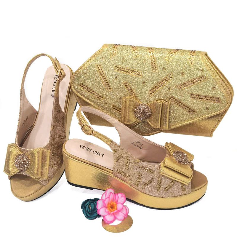 Damenschuhe Große Damenschuhe Schuhe für Geburtstagsfeiern Kleiner Keilabsatz Schuhe mit dicker Sohle und gleichem Design Clutch Bag Diamond Flower_voghion.com