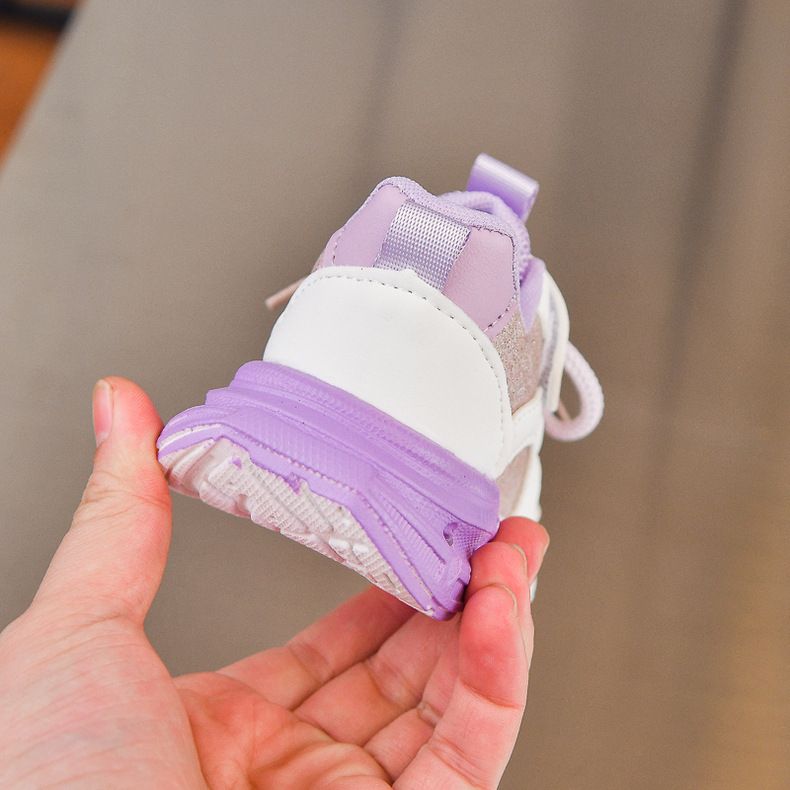 Chaussures de sport coréennes pour filles, printemps-automne 2025, chaussures de course à LED pour enfants, semelles souples, vente en gros_voghion.com