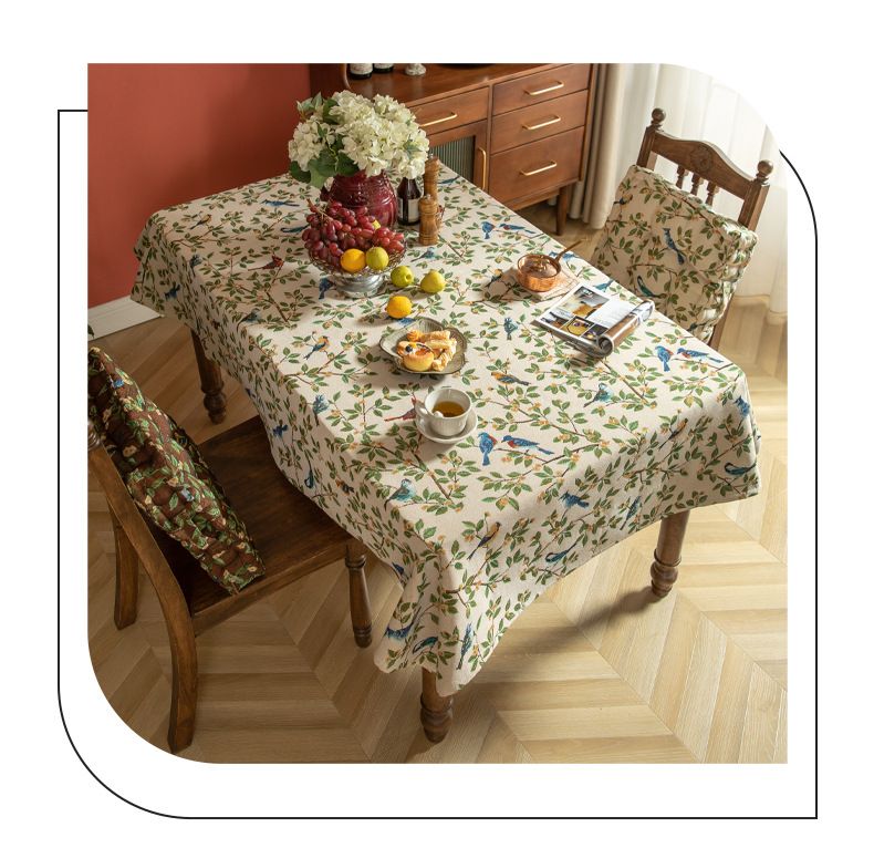 Rechteckige Tischdecke aus Polyester – Blumen- und Elster-Design für Ess- und Wohnzimmer (140 x 140 cm, 100 x 160 cm, 140 x 180 cm, 140 x 220 cm, Beige/Rot/Braun)_voghion.com