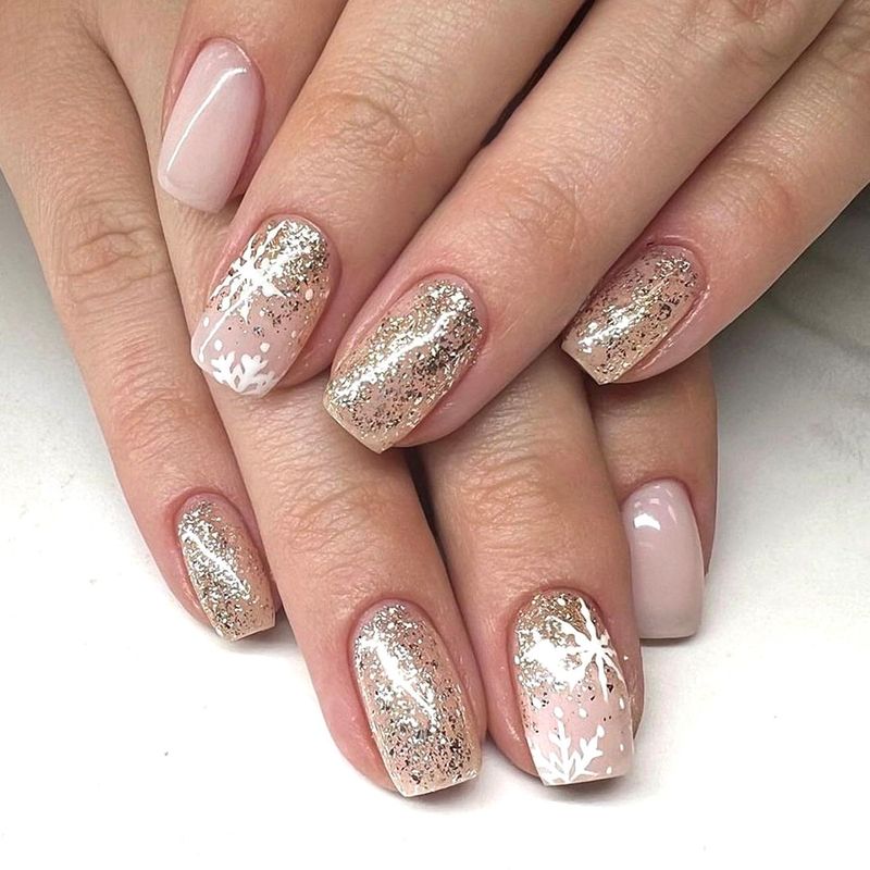 Corta scintillante e generosa armatura 2024 Nuovo stile Natale semplice All-match nudo colore della pelle fiocco di neve glitter indossare armatura 24 pezzi_voghion.com