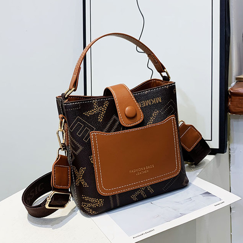 Een niche-designtas voor vrouwen, de nieuwe mode van dit jaar, retro-temperament, veelzijdige brede schouderband, retro-crossbody-emmertas_voghion.com