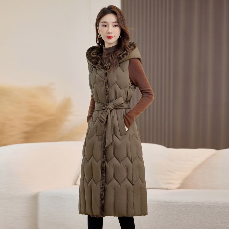Langer Puffermantel mit Kunstfellkapuze – Damen Winterjacke (Winddicht, Slim Fit, Steppfutter, S-XXL)_voghion.com