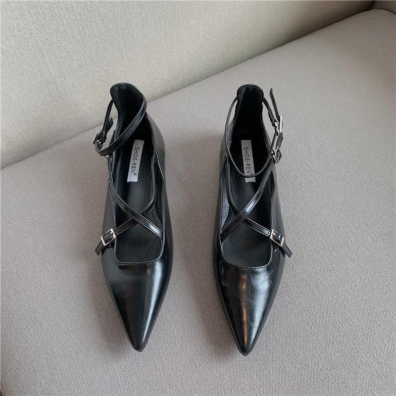 2024 nieuwe kleine dikke kruispuntige lage hak ondiepe mond gespband enkele schoen lente Franse damesschoenen_voghion.com