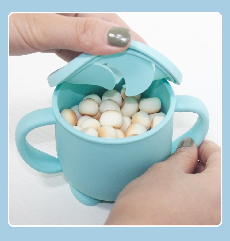 Kids Cup Silicone Food Storage Box Solid Color Baby Sippy Cup Portable Children Snacks Container with Lid Scale BPA Free 200ml_voghion.com