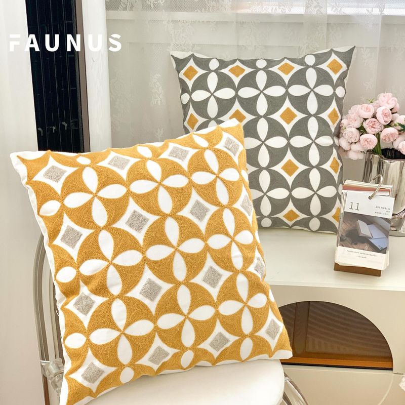 Cuscino decorativo ricamato con motivo geometrico - Fodera per cuscino in cotone di lusso per divano/letto (lavabile in lavatrice)_voghion.com