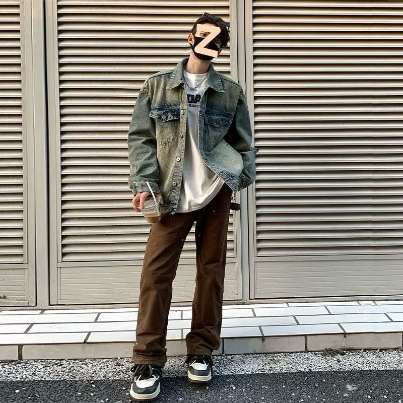 Retro-Jeansjacke im coolen Used-Look im Vintage-Stil – perfekt für Frühling und Herbst._voghion.com