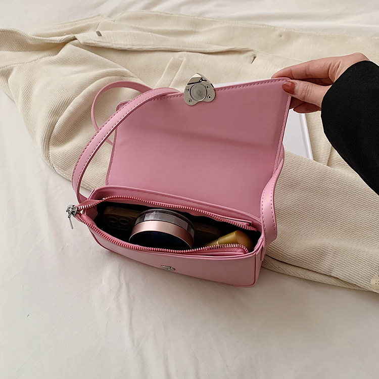 Nische Design Silber Kleine Tasche Frauen 2023 Neue Mode Schulter Kleine Quadratische tasche sommer ins textur Messenger tasche_voghion.com