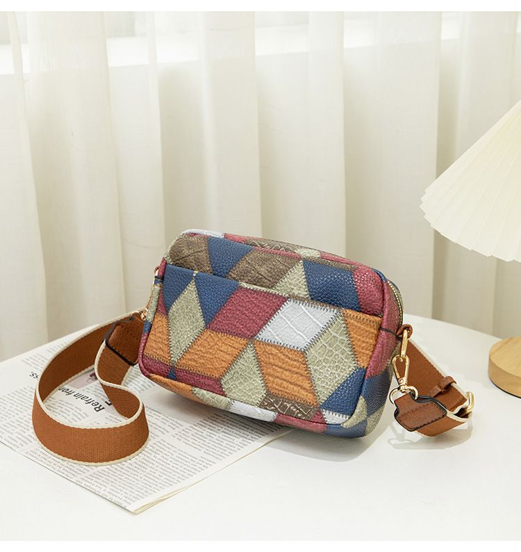2024 ny fargeblokkert allsidig etnisk stil kvinnelig crossbody-motetrend kameraveske med én skulder og liten firkantet_voghion.com