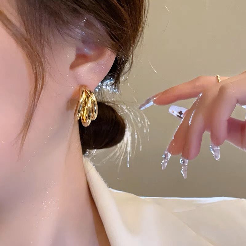 Orecchini in argento con ago esagerato e geometrico per donna, eleganti e leggeri, in metallo di alta qualità, di lusso e alla moda._voghion.com