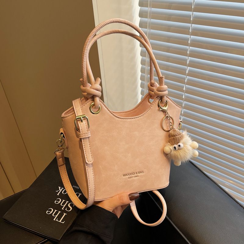 Small For Women 2025 Spring New Fashion Versatile Crossbody Commuter Handbag Bucket Shoulder Bag_voghion.com