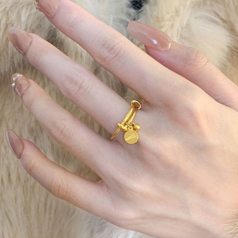 Personalisiertes Hängeetikett für Frauen 2024 Neue Farbe Ins Nischendesign Einfacher Kreisring Geschenk für Freundin_voghion.com