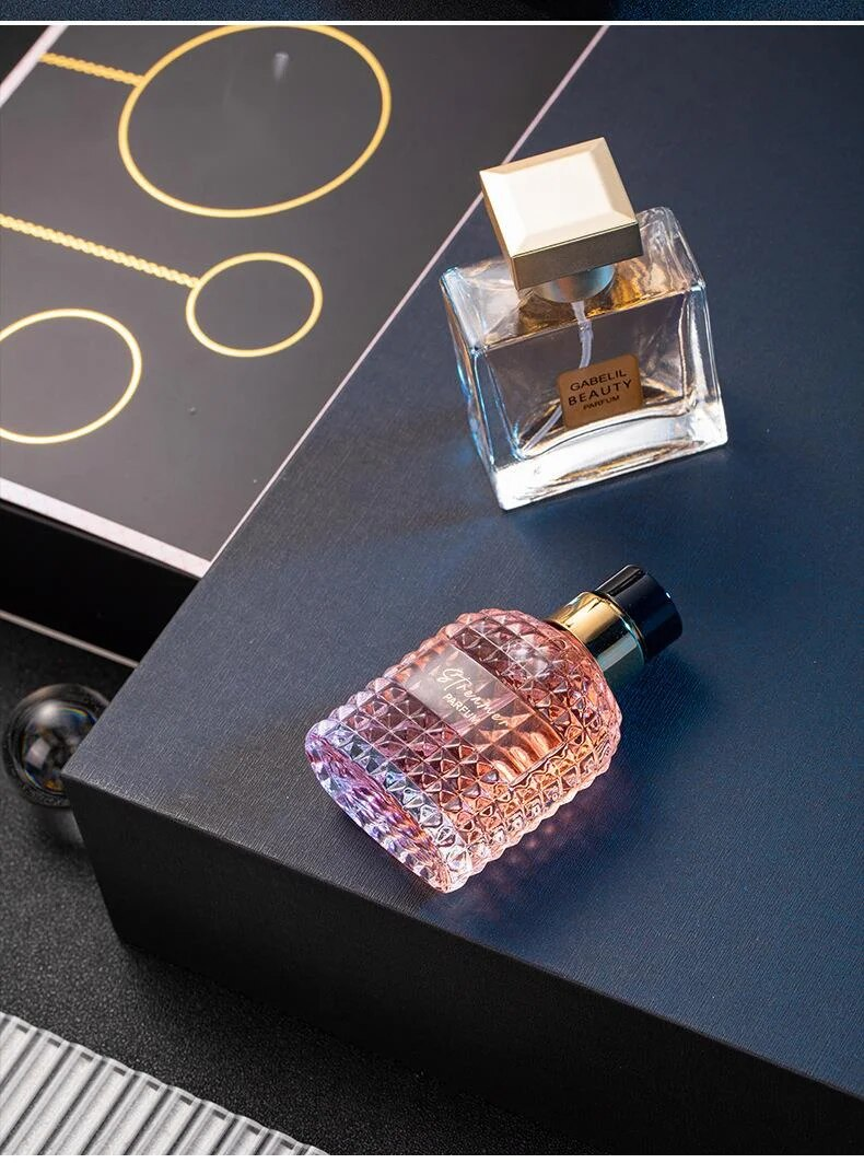 Nauji 520 Valentino dienos dovanų dėžutės kvepalai keturių dalių rinkinys Black Opium Lady kvepalai ilgai išliekantys švieži kvepalai_voghion.com