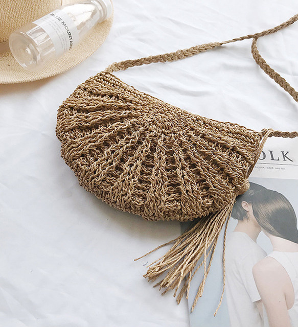 Yogodlns Neue halbrunde Strohtaschen für Frauen Sommer Strand Rattan Tasche handgefertigt gewebt Halbmond Crossbody Handtaschen Bohemia_voghion.com