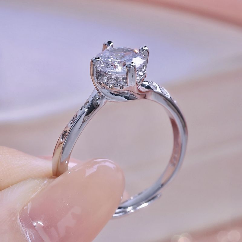 1 Carat Moissanite Twist Open Ring - Four Prong Light Luxury Band For Women_voghion.com