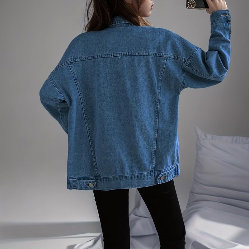 Giacca in denim oversize da donna - Giacca da camionista in stile boyfriend con effetto invecchiato e vestibilità comoda, blu chiaro e blu scuro_voghion.com
