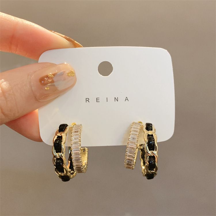 Orecchini eleganti a doppio strato con design a tre strati per celebrità, design di orecchini di lusso leggeri e di tendenza_voghion.com