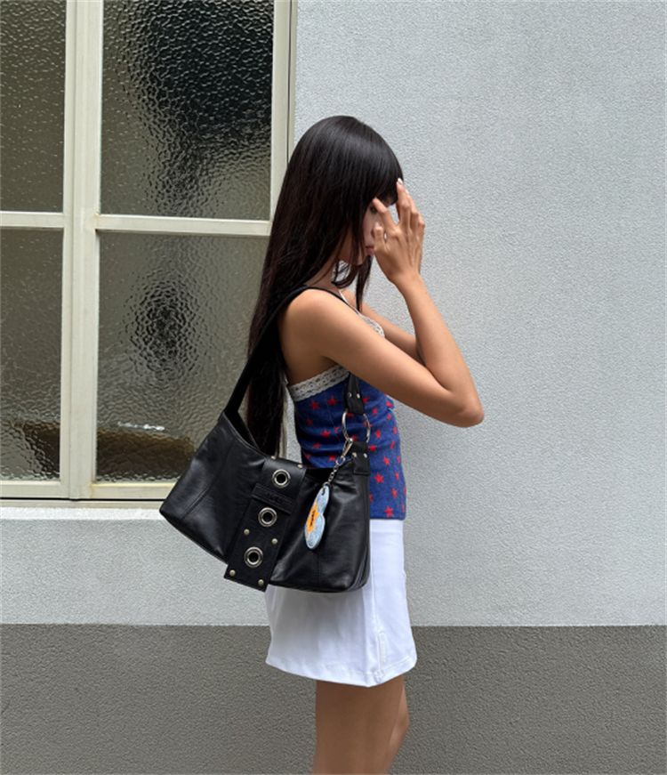 Borsa a tracolla da viaggio quotidiana Hieta, borsa da spalla grande e capiente, nuova borsa retrò coreana decorata con rivetti, 5 colori disponibili_voghion.com