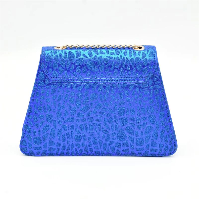 Dinnerparty mit Sandalen mit Schleife und Handtasche für jeden Tag_voghion.com