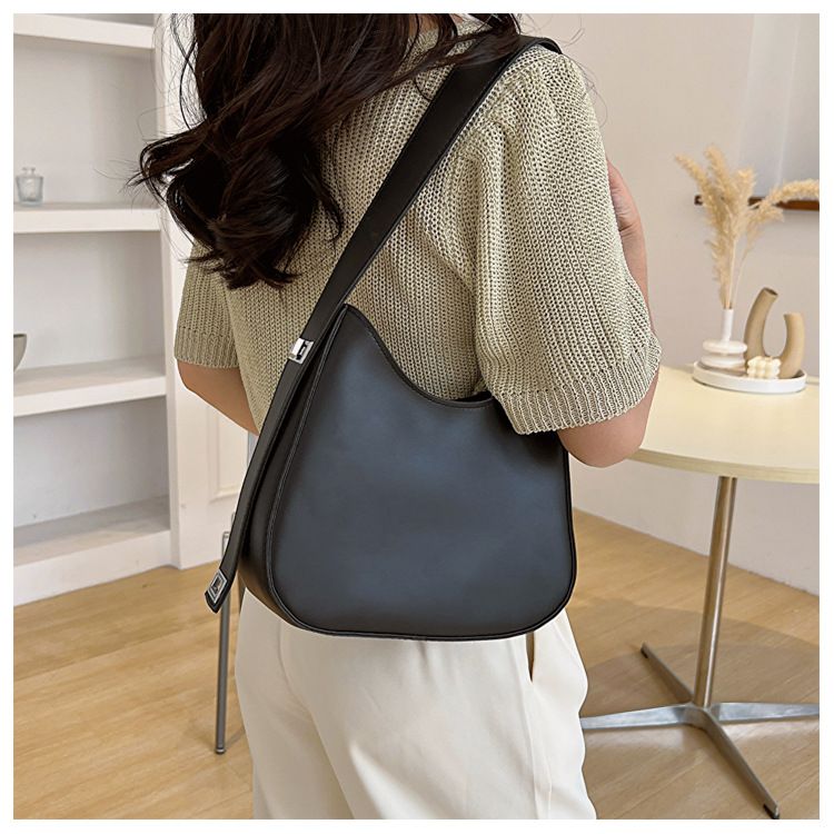 Retro Saddle Bag for Women 2024 New French Fashion Single Shoulder Underarm Bag Solid Color Versatile Crossbody Bag_voghion.com