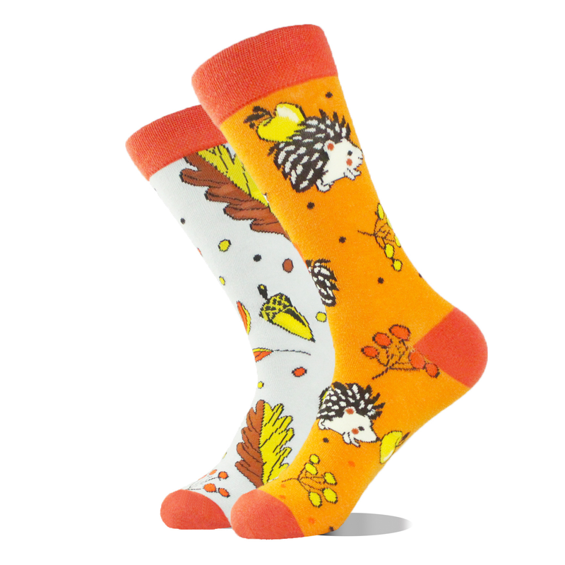 Nieuwe trendy creatieve AB asymmetrische katoenen modieuze en gepersonaliseerde jacquard paarsokken_voghion.com