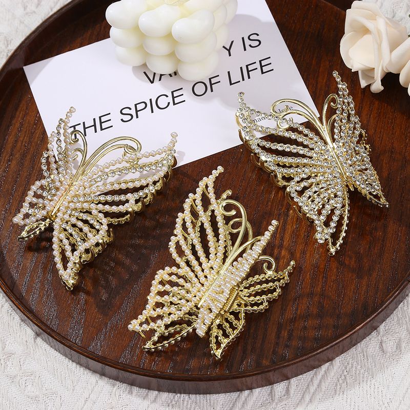 Korean version 2022 new butterfly pearl grab large volume, shark with high aesthetic value hair clip_voghion.com