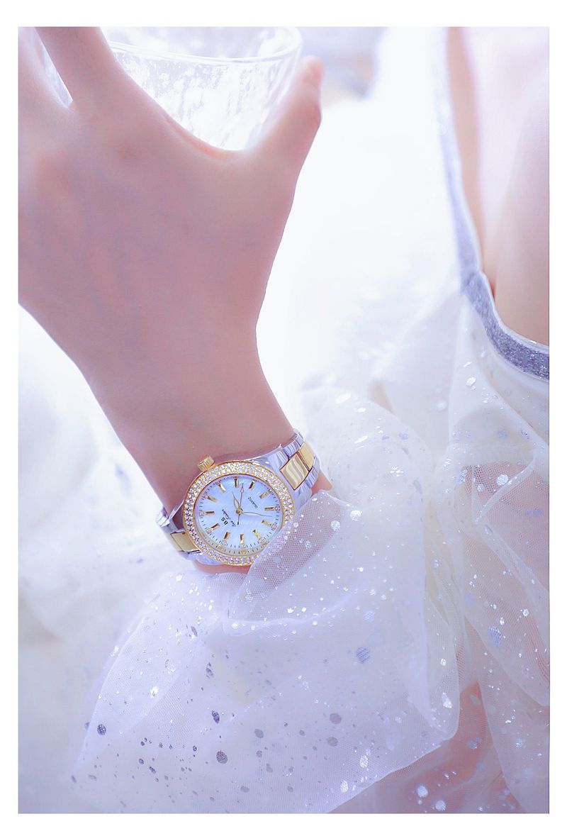 Elegant dameshorloge met mineraalglas, Zwitsers quartz-uurwerk en roestvrijstalen band - perfect voor dagelijks gebruik en speciale gelegenheden_voghion.com