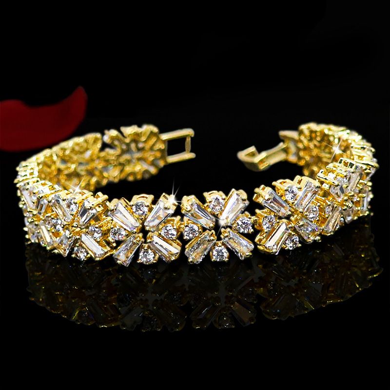 Luxurious Hip-Hop Fashion Temperament Cuban Chain Full Diamond Gold-Plated Zircon Women's Bracelet Ins Jewelry_voghion.com